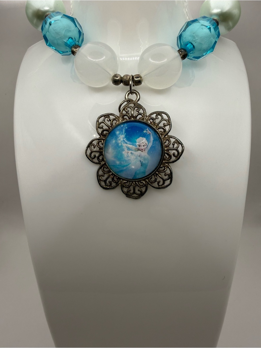 Kids Disney Frozen Bubble Gum Necklace Queen Elsa Colorful Beads Lobster Clasp